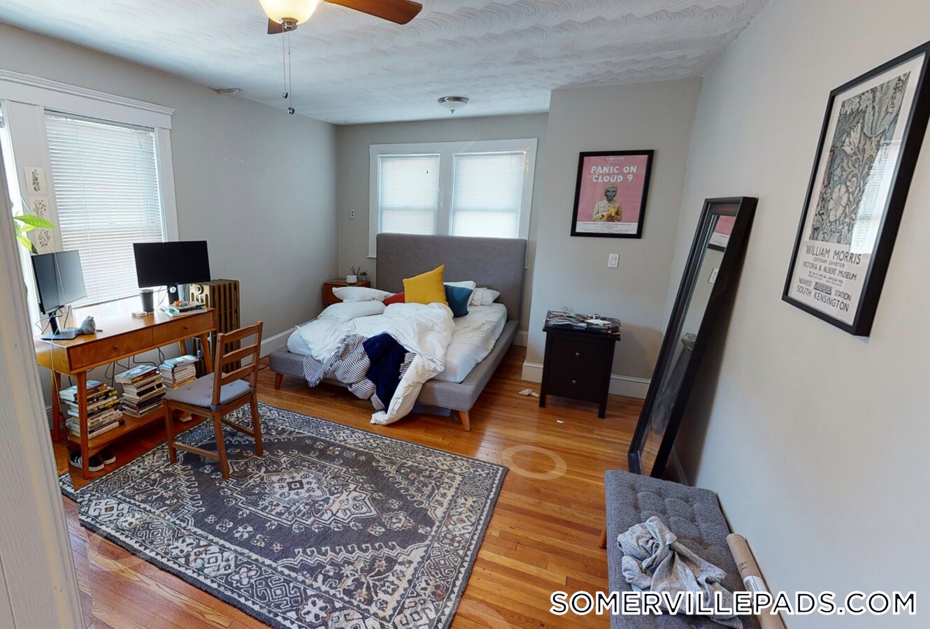 Building Photo - 9 Arlington St