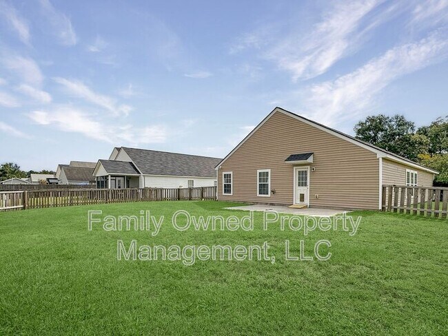 Building Photo - 261 Emerald Isle Dr