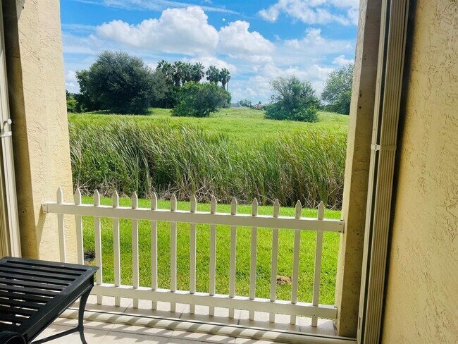 Building Photo - 2060 Greenview Shores Blvd