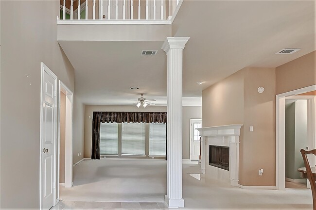 Building Photo - 2803 Norwood Hills Dr