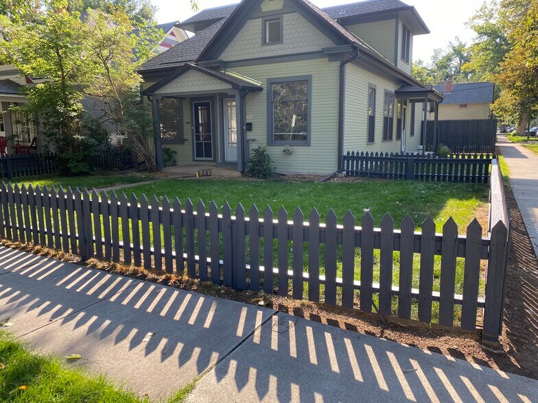 Building Photo - 601 Mathews St