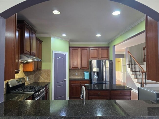 Building Photo - 3845 Dalwood Dr