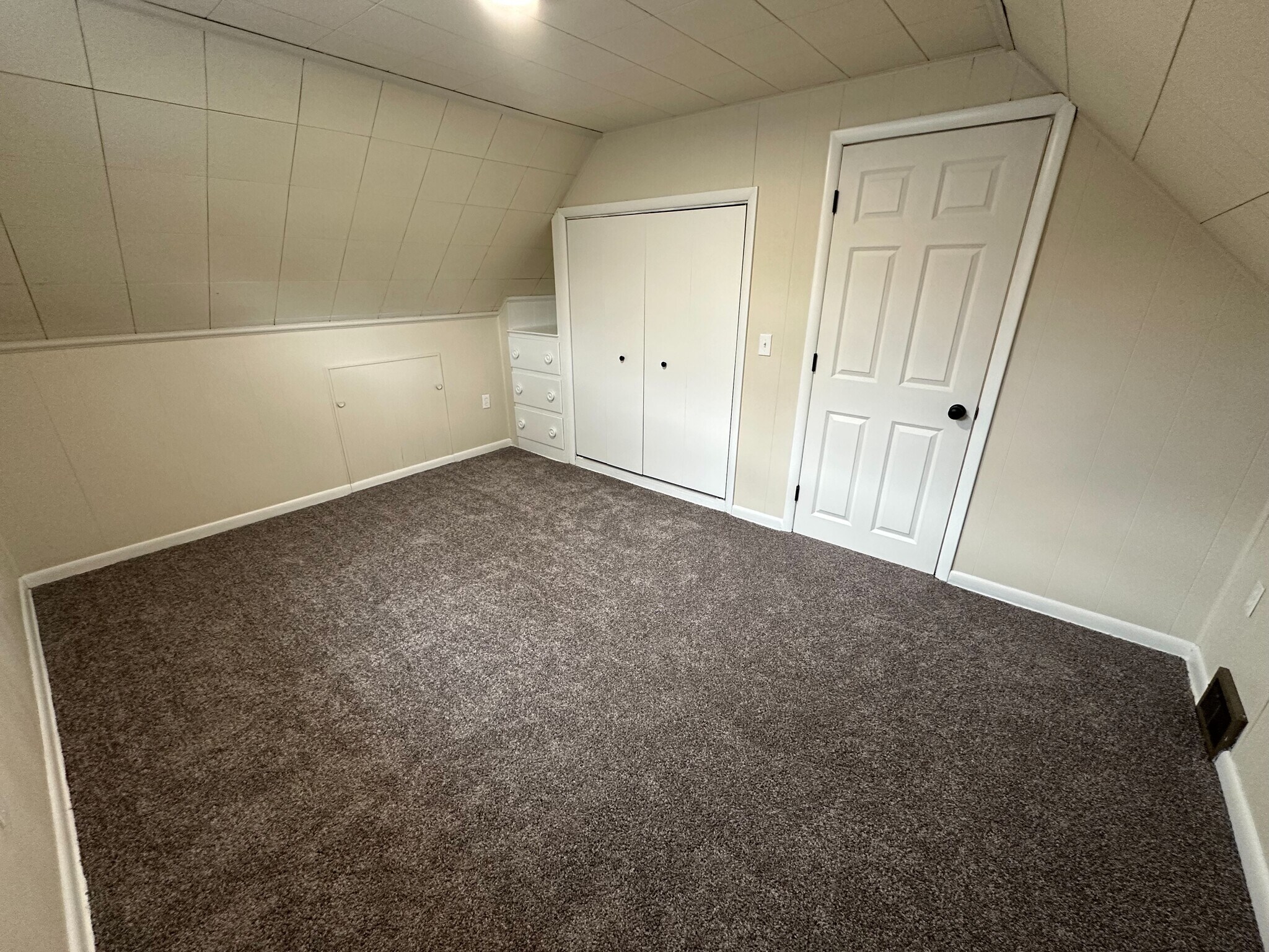 Building Photo - 1772 Hanover St