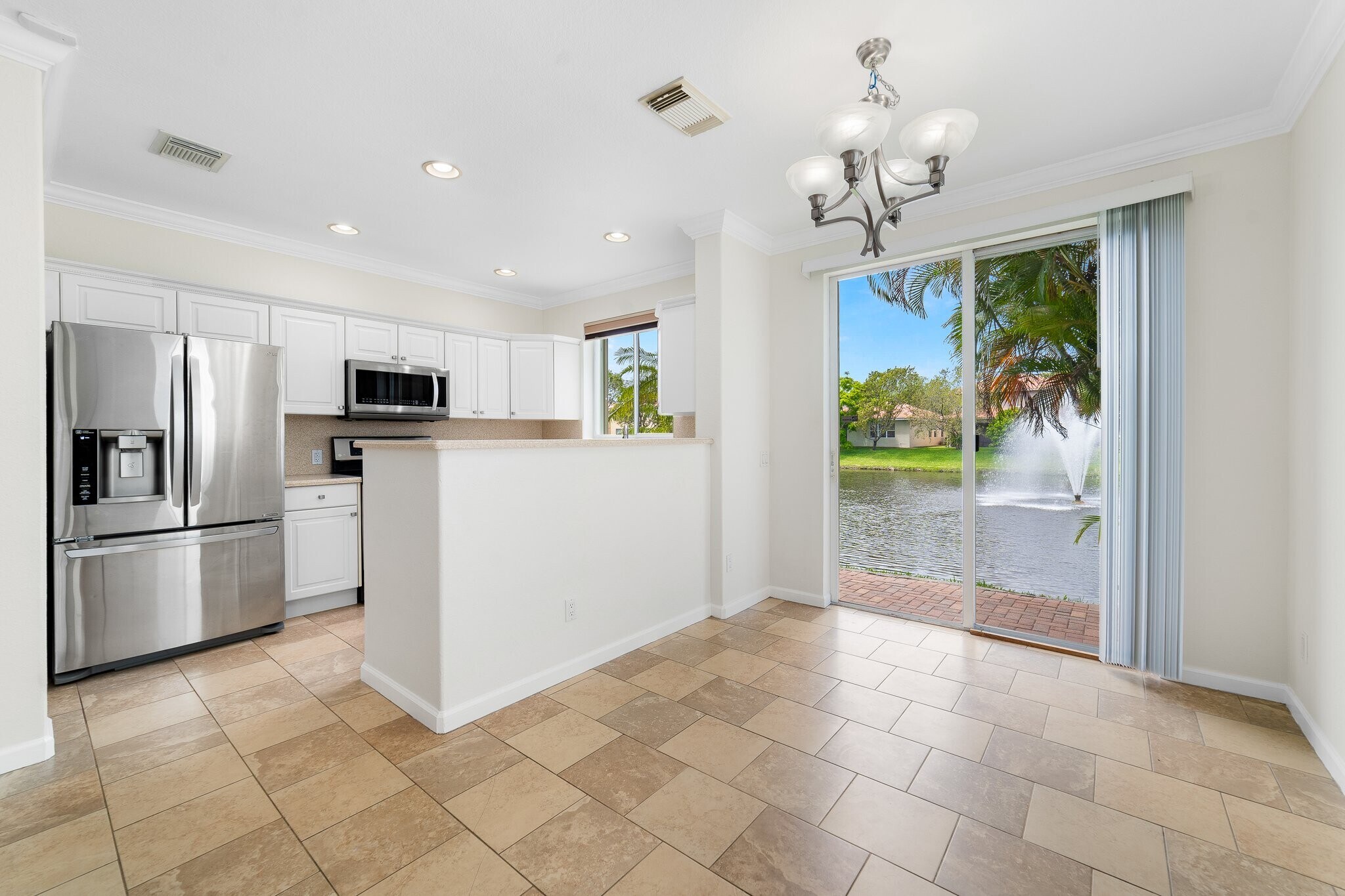 Building Photo - 3057 Laurel Ridge Cir