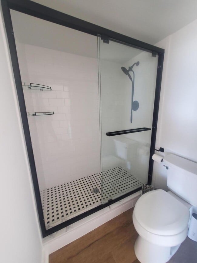 Building Photo - 2425 Presidential Way