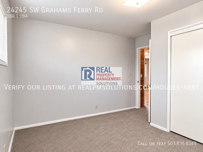 Building Photo - 24245 SW Grahams Ferry Rd