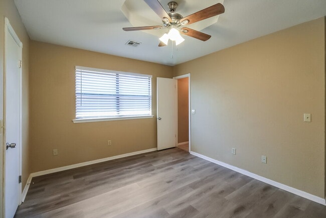 Building Photo - 12265 SW 12th St