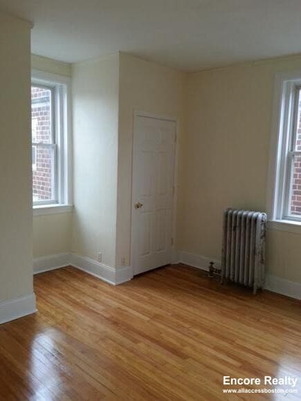 Building Photo - 62 Egmont St