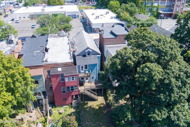 Building Photo - 89 2nd Ave