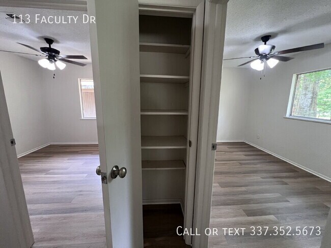 Building Photo - 113 Faculty Dr