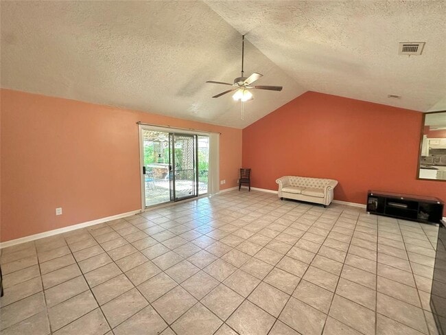 Building Photo - 1765 Hialeah Dr