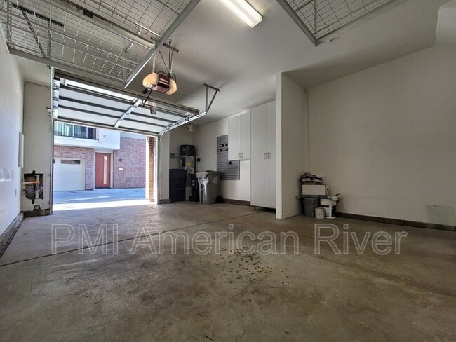 Building Photo - 3348 S St