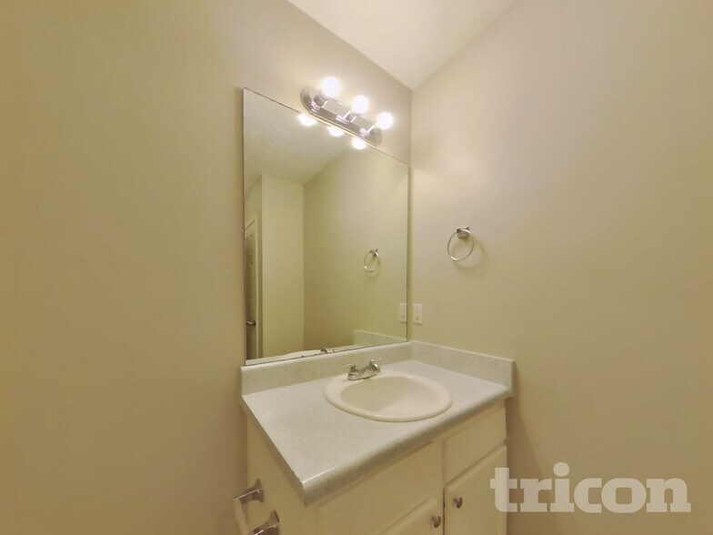 Building Photo - 334 Jacob Trail