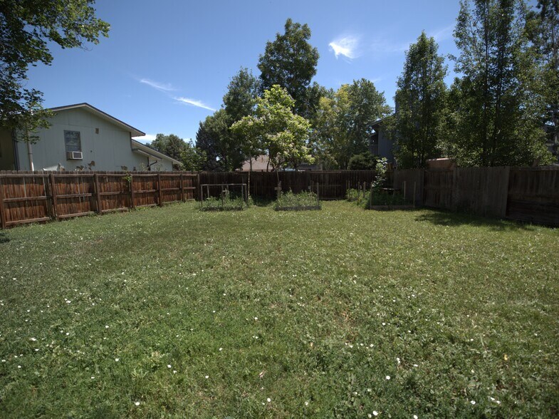 Building Photo - 1225 Centaur Cir