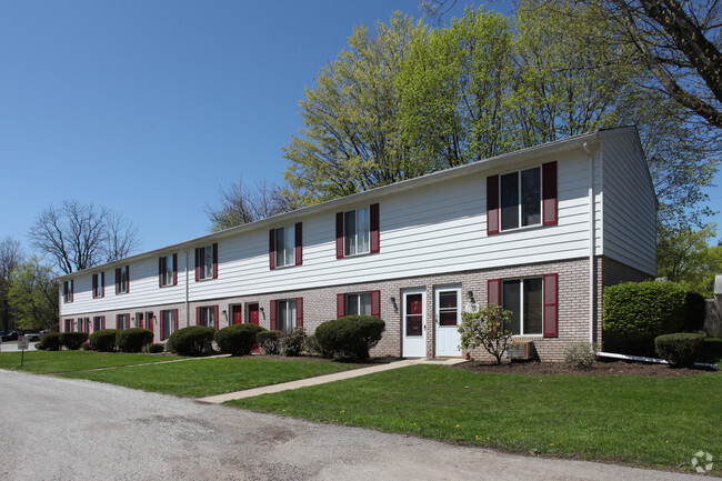 Building Photo - Nearing Court Apartments