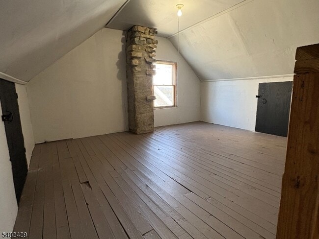 Building Photo - 741 North Blvd