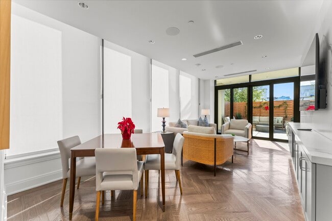 Building Photo - 2323 W Main St