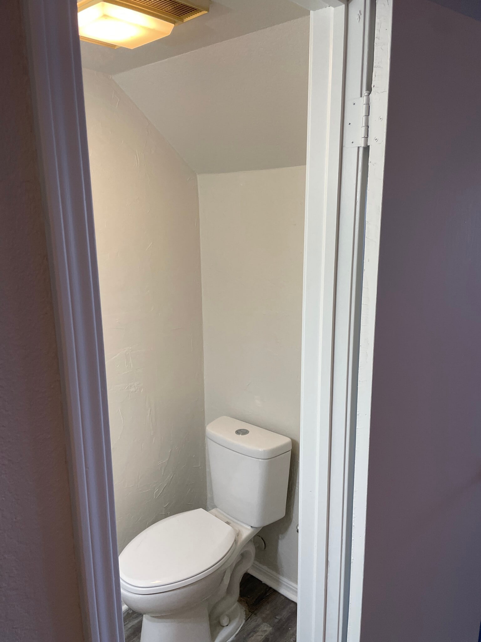 Building Photo - 1901 E Lindsey St