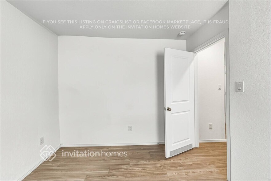 Building Photo - 136 Parish Ln