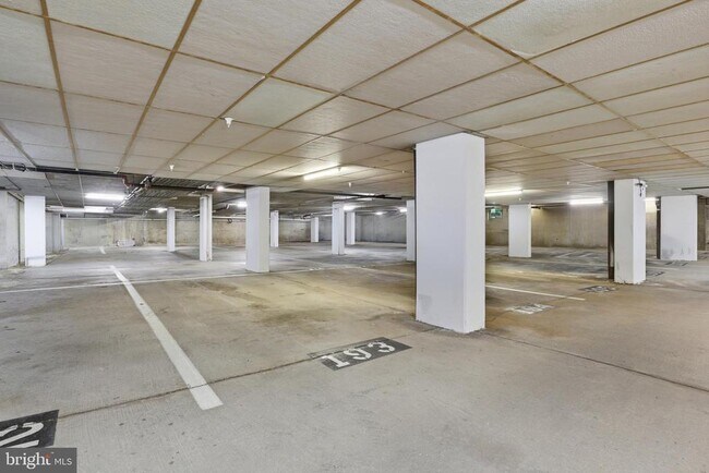 Building Photo - 200 N Pickett St