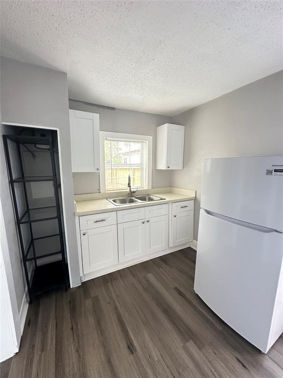 Building Photo - 1401 Collier St