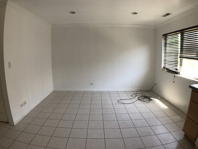 dining room - 2037 W 35th St