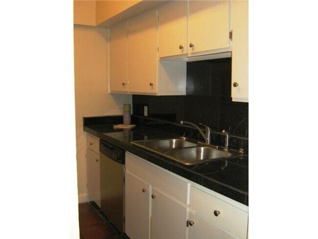 Primary Photo - 1 Bedroom Condo in the Heart of Austin