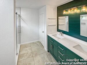 Building Photo - 26023 Indian Clf