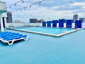 Building Photo - 401 69th St