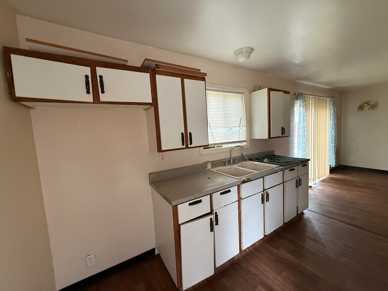 Building Photo - 6113 Natchez Dr