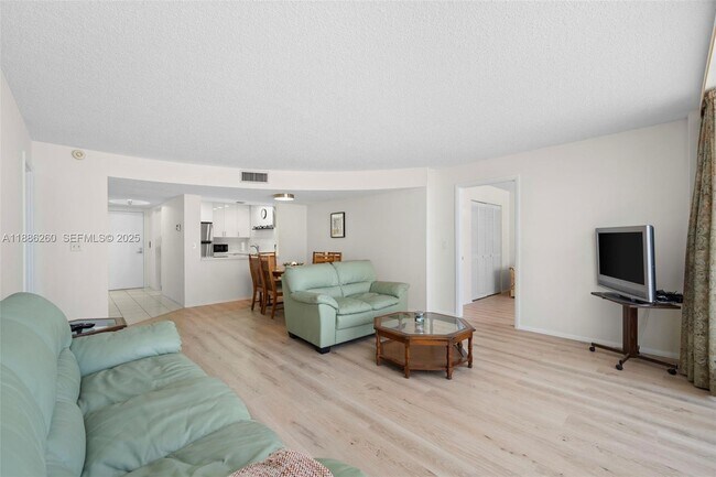 Building Photo - 2401 S Ocean Dr