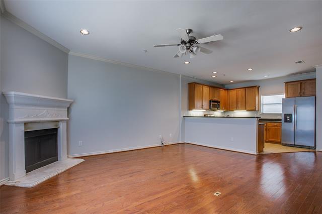 Building Photo - 2415 Stutz Dr