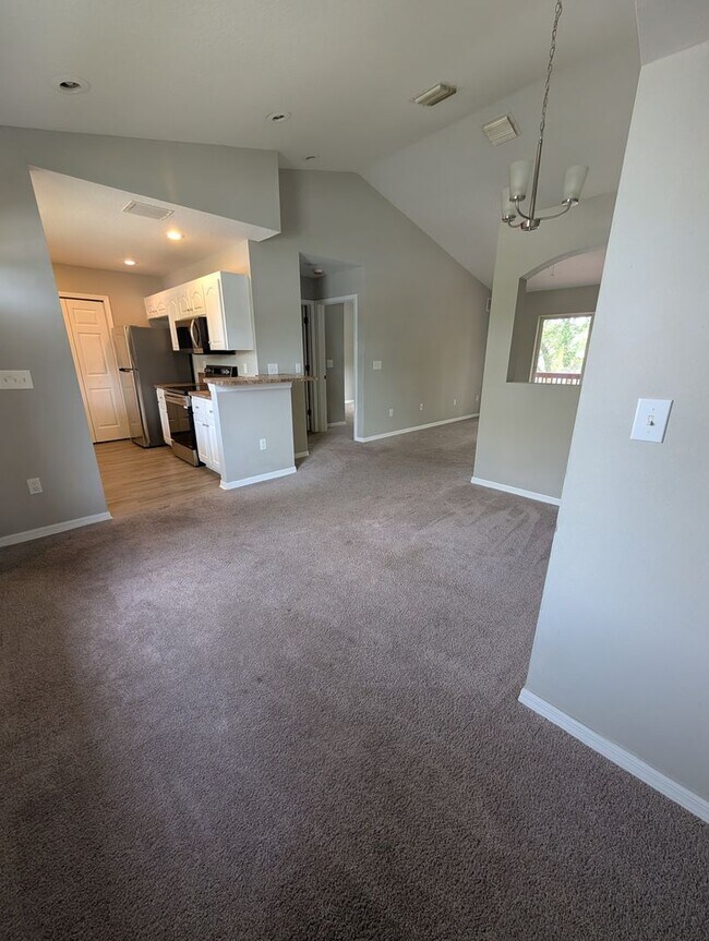 Building Photo - 9019 Cochise Ln