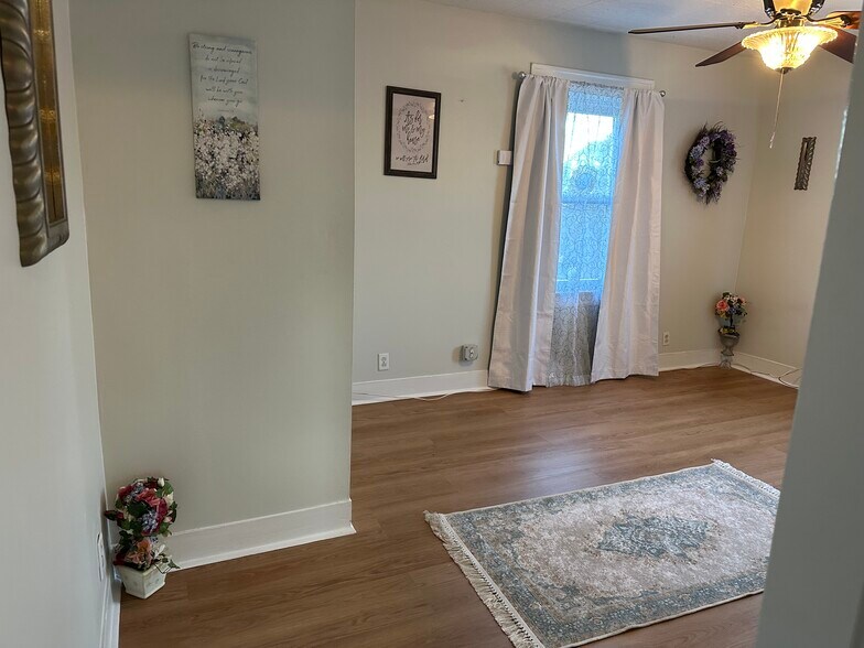 Building Photo - 269 N 1st Ave