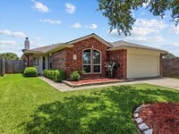 Building Photo - 202 Pebble Walk Ln
