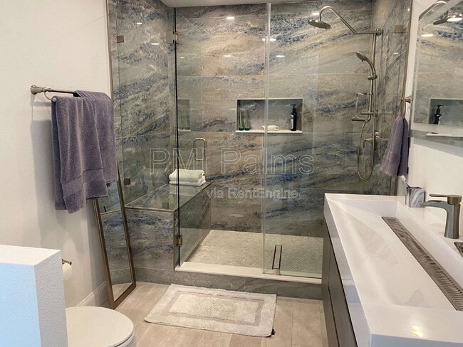 Building Photo - 791 Terrace Rd