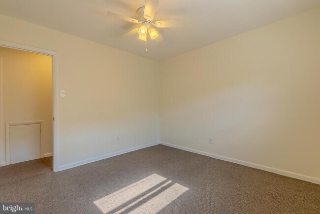 Building Photo - 8124 Langdon St