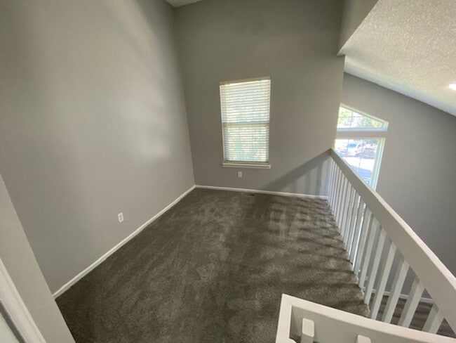 Building Photo - 8393 W 90th Pl