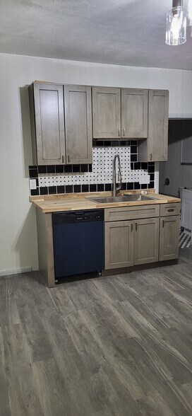 Kitchen - 62A Clifton St
