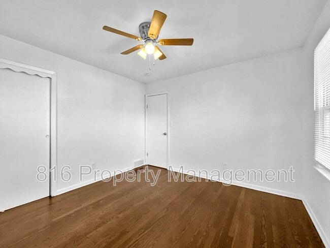 Building Photo - 16007 East 35th St S