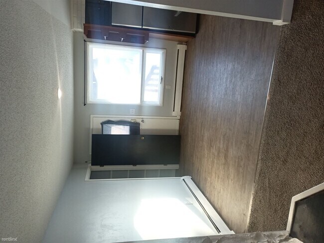 Building Photo - 3 br, 1 bath House - 1521 Beaver Pl