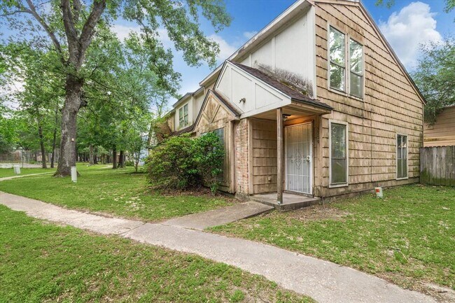 Building Photo - 5779 Easthampton Dr