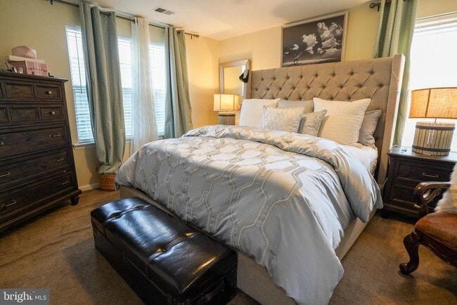 Building Photo - 5636 Gwynndale Ave