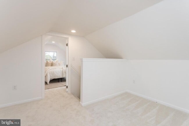 Building Photo - 16742 Ridge Rd