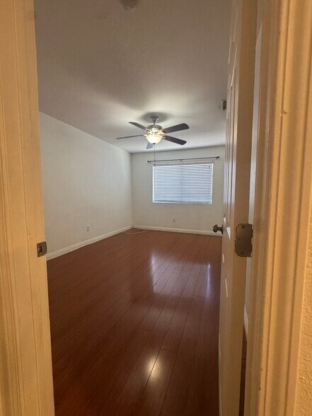 Building Photo - 1039 Mount Olive Dr