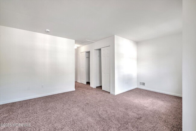 Building Photo - 1 Esplanade Way