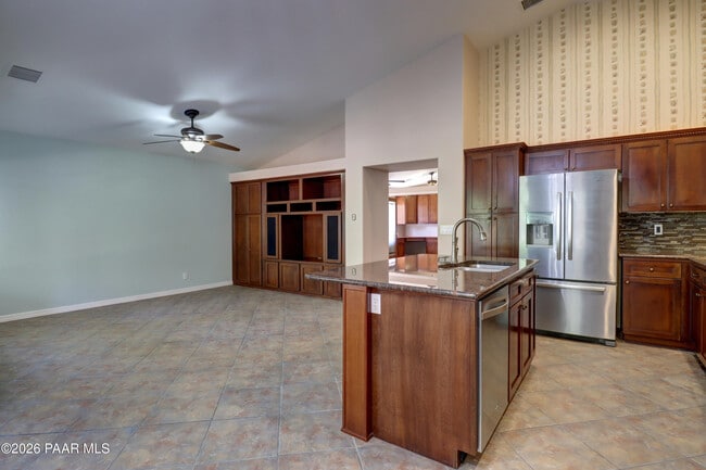 Building Photo - 1681 St Andrews Way