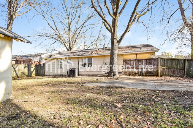 Building Photo - 4247 Trudy St