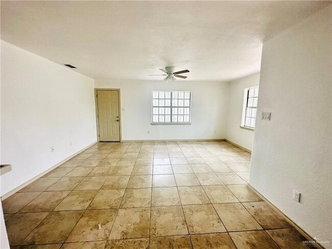 Building Photo - 2804 Gumwood Ave W