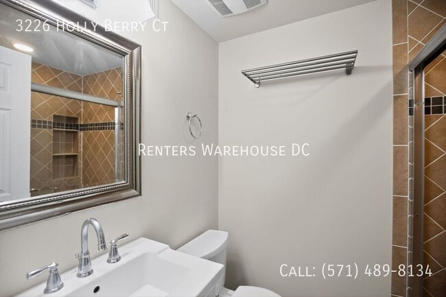 Building Photo - 3226 Holly Berry Ct